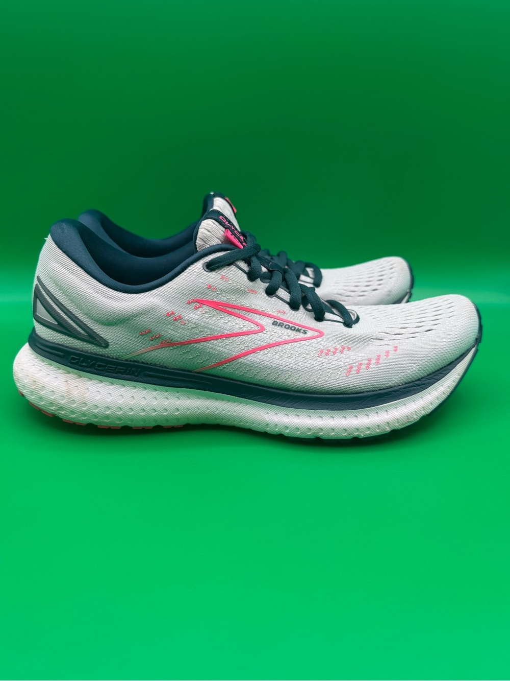 Brooks Womens Glycerin 19 Athletic Running Sneakers Shoes 1203431B110 SZ 9.5